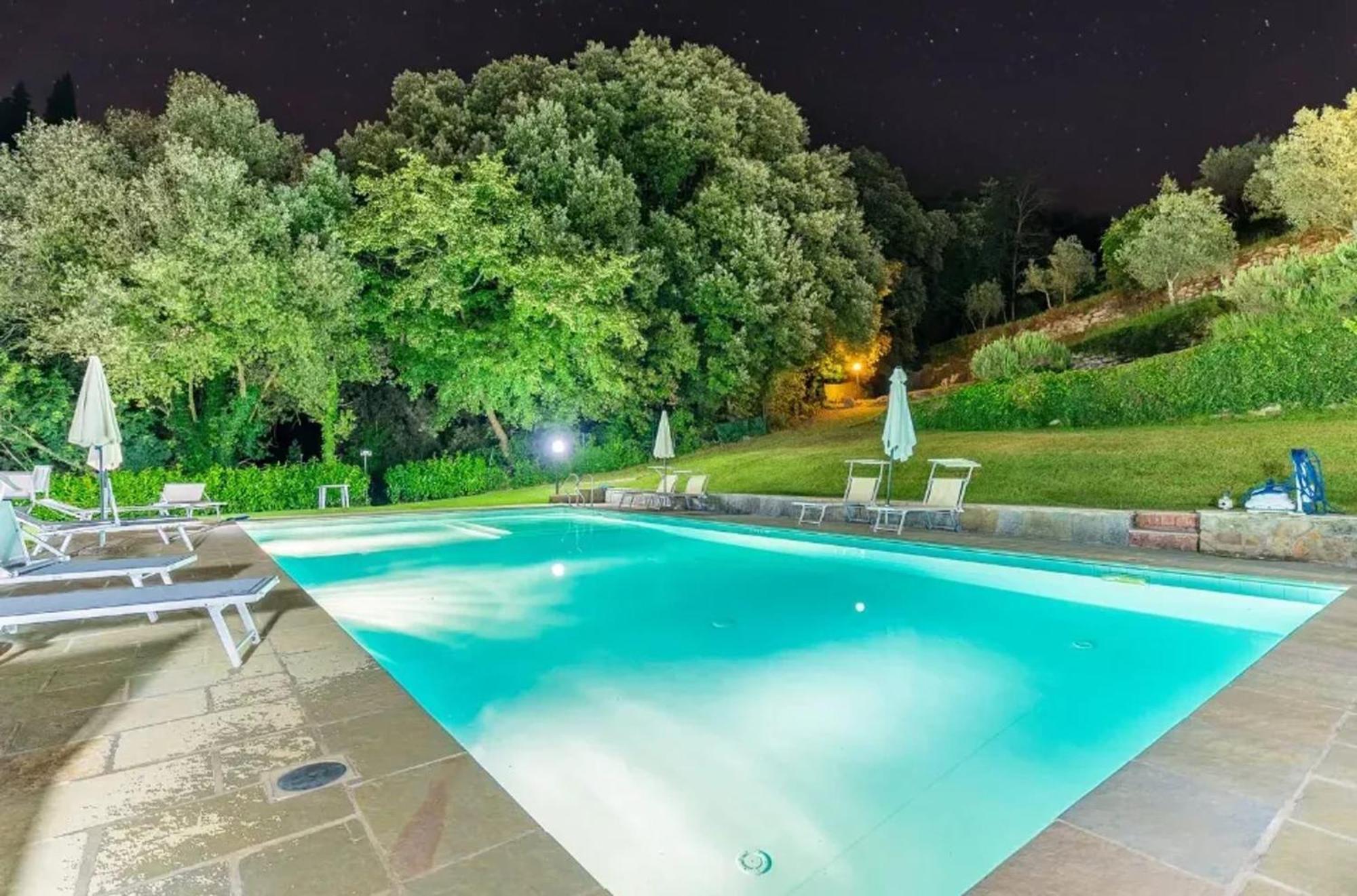 Charming Studio With Shared Pool In Лоро Чиуфена Екстериор снимка